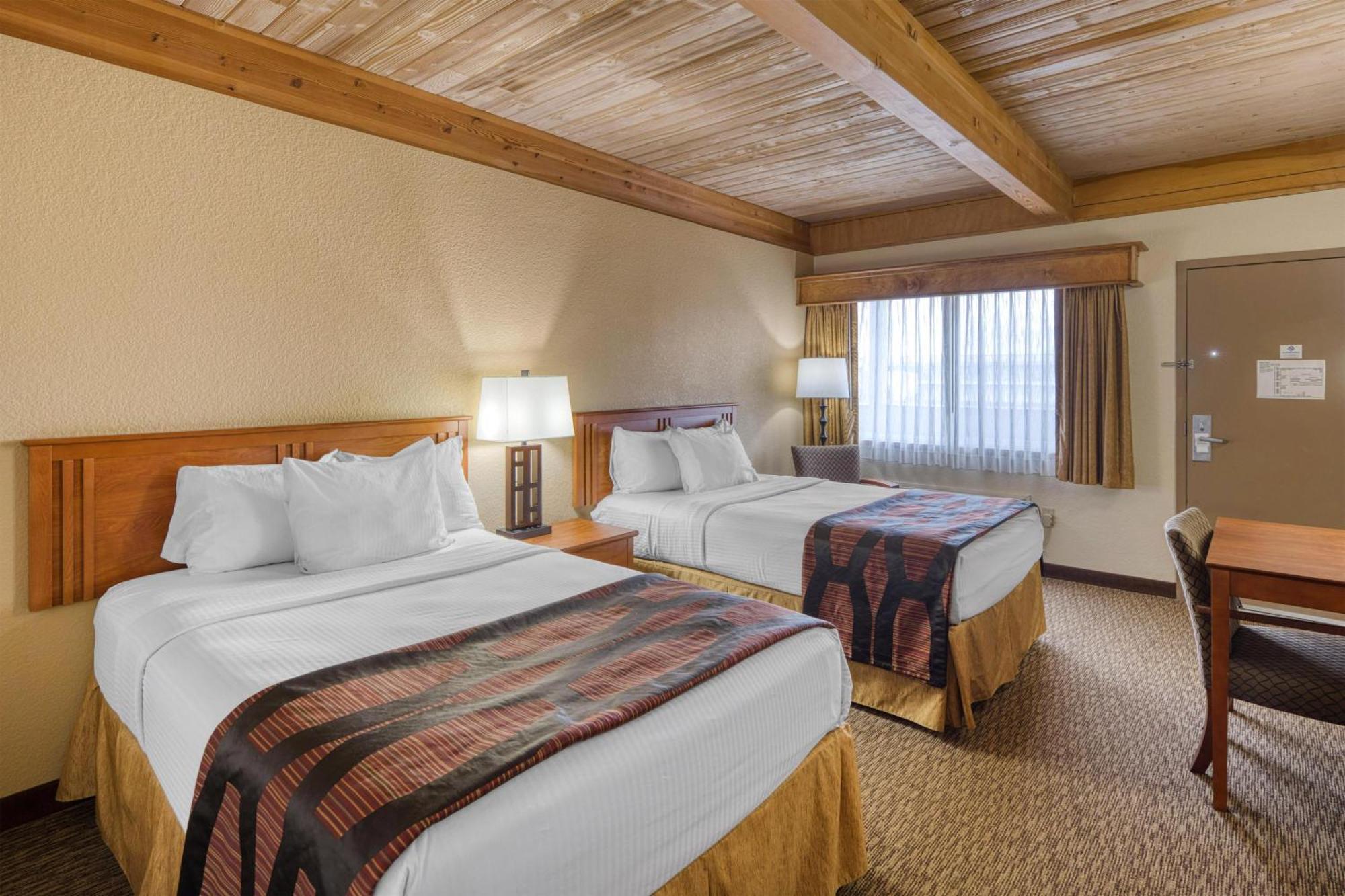 Double Room with Two Double Beds - Non-Smoking