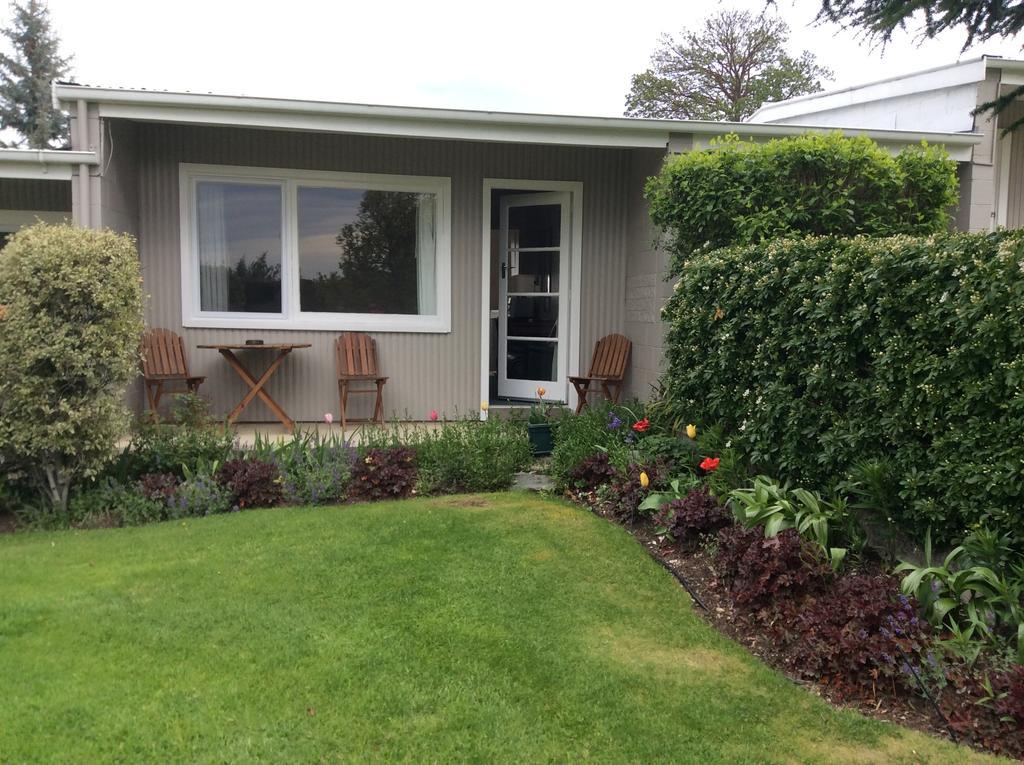 Studio,1613683357:JPEG