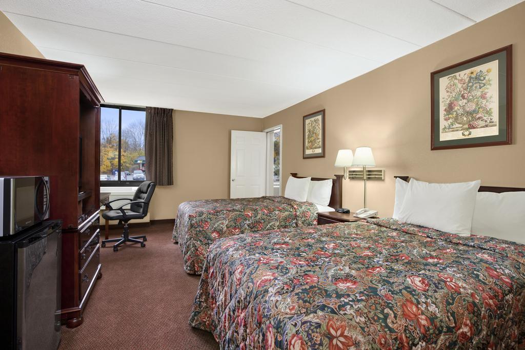 One-Bedroom Suite with Two Double Beds - Non-Smoking