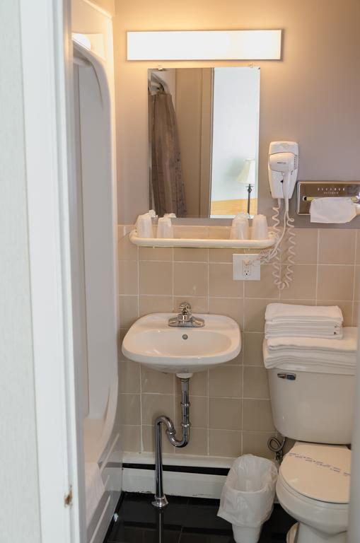 Double Room with Three Double Beds