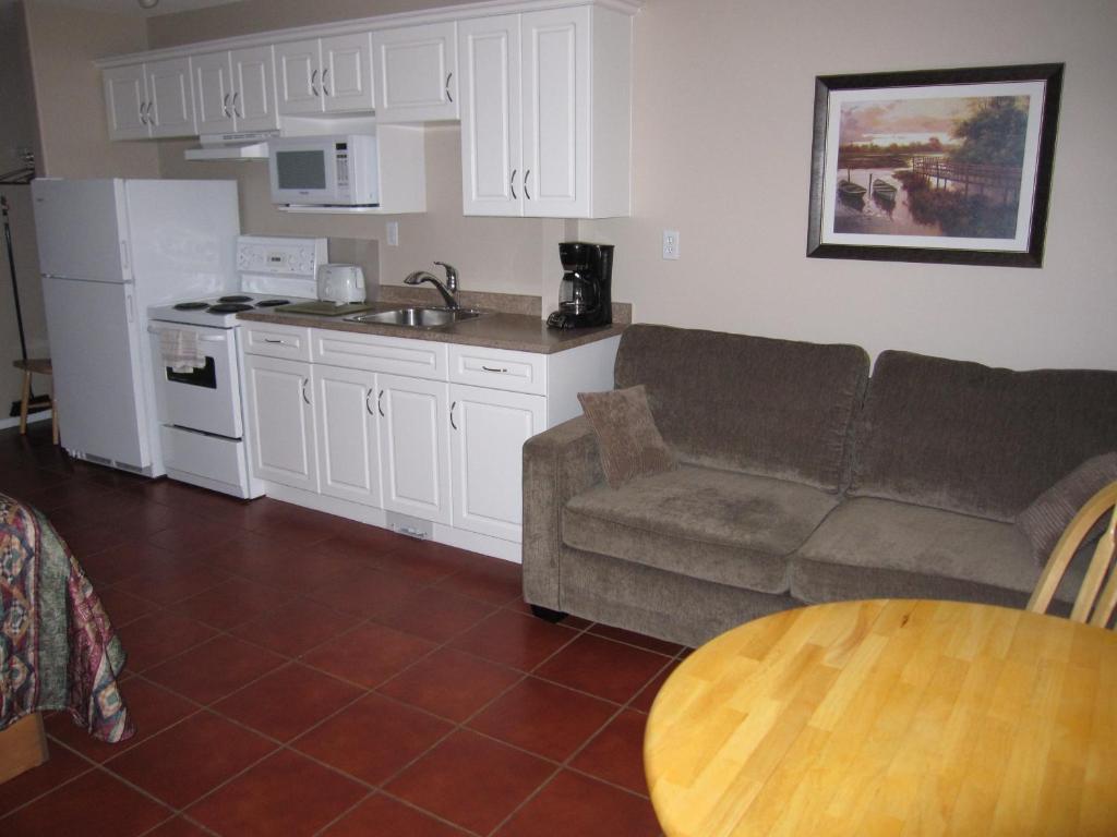 Studio,1064579755:JPEG