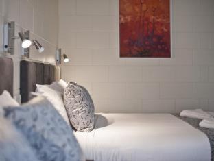 Standard Double or Twin Room (2x Queen Beds),707643322:JPEG