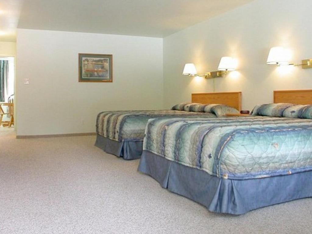 Deluxe Queen Suite,33447307:JPEG