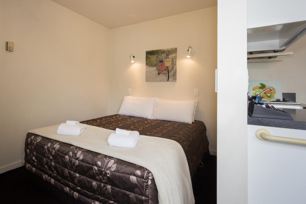 Executive Studio,692621616:JPEG