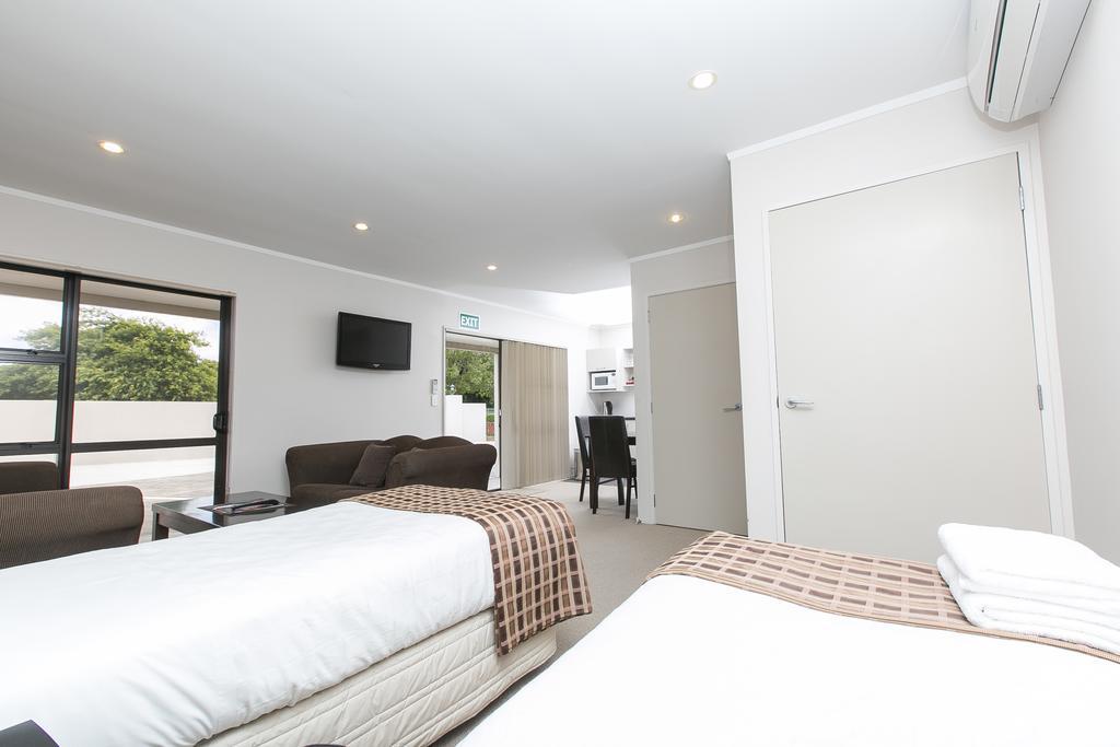 Executive One-Bedroom Apartment