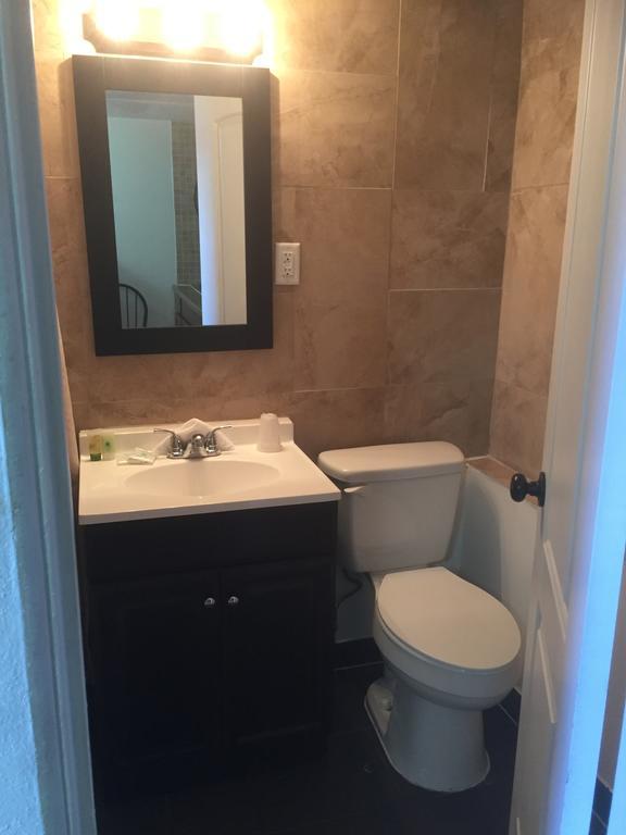 Queen Room,404140389:JPEG