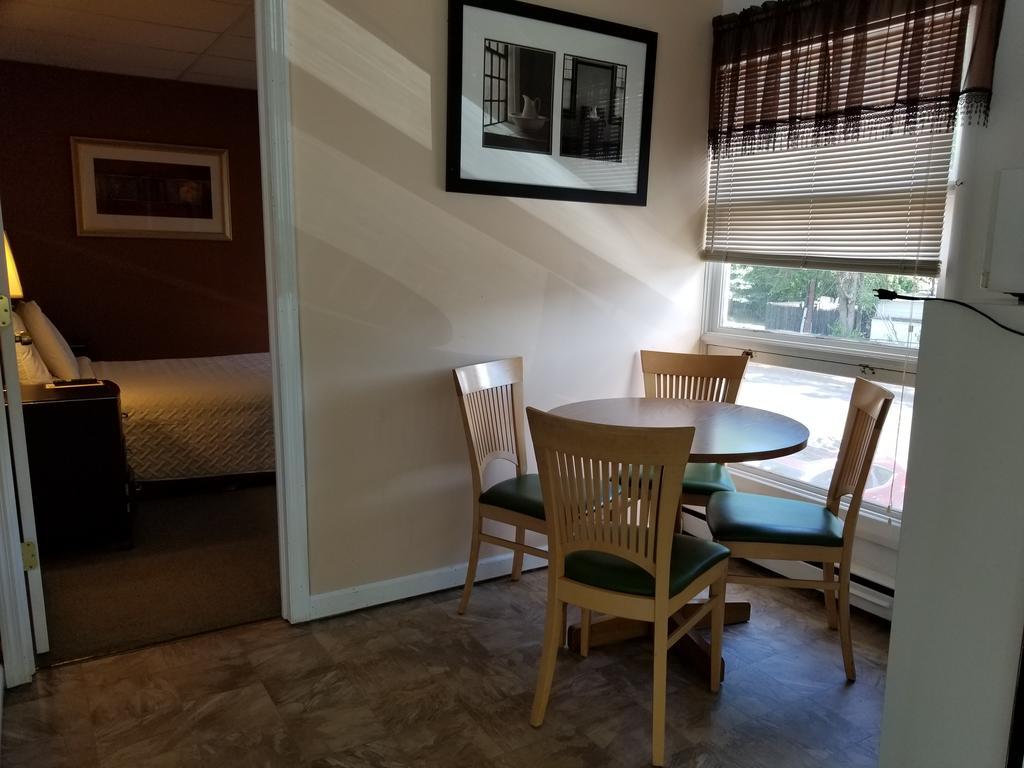 Two-Bedroom Suite,413324868:JPEG