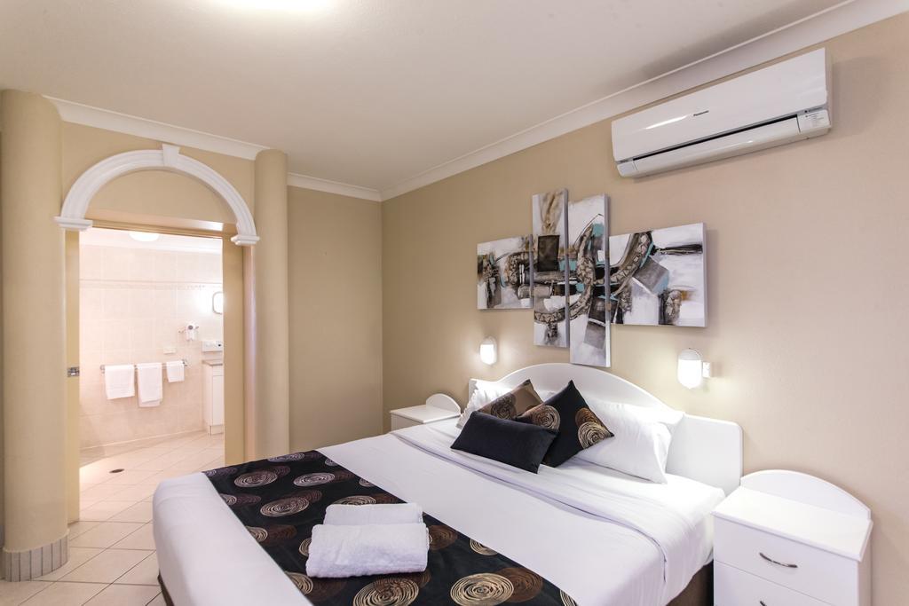 King Suite with Spa Bath