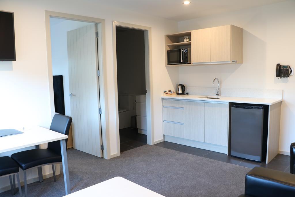 Executive One-Bedroom Apartment,436130364:JPEG
