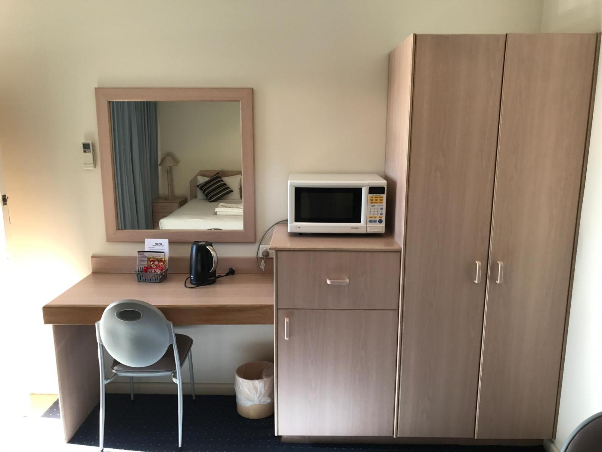 Deluxe Queen Room