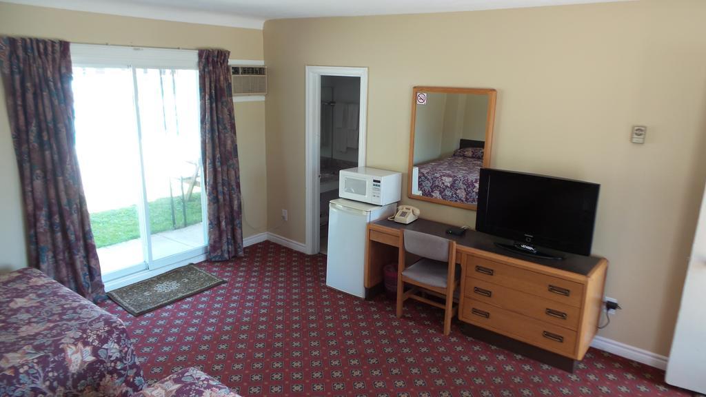Double Room with Two Double Beds