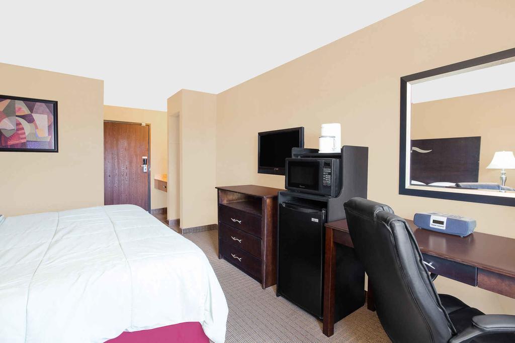 King Room - Non-Smoking
