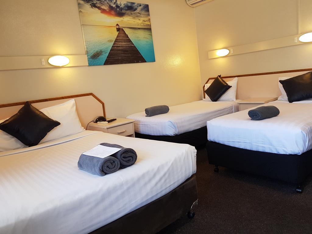 Family Room,464564529:JPEG