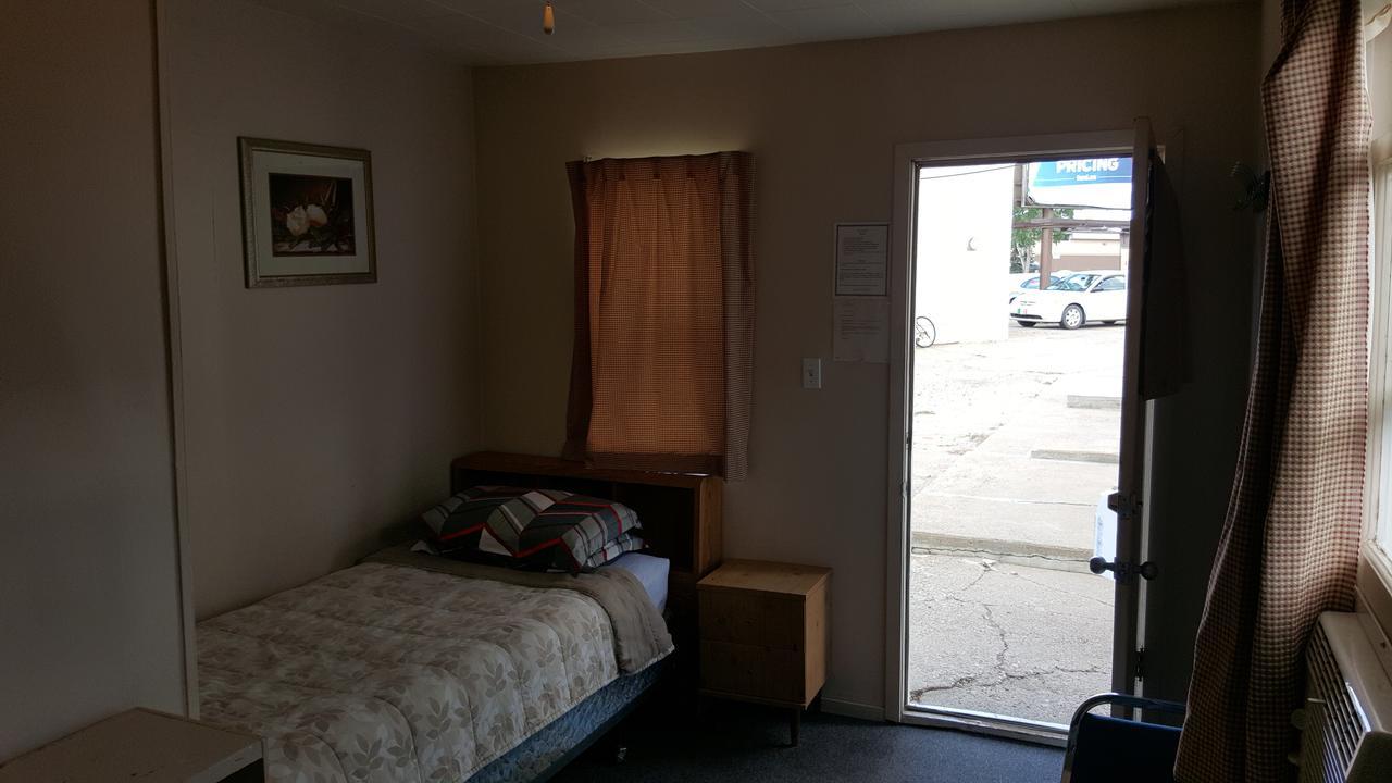 Budget Single Room,526048290:JPEG