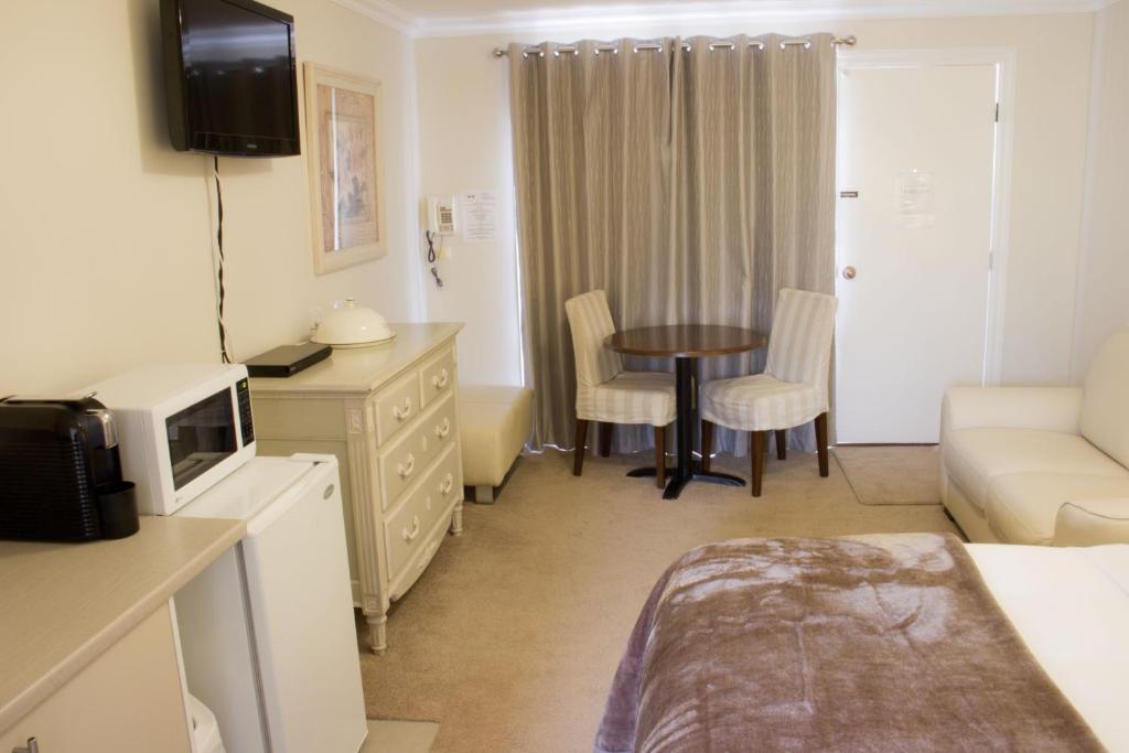 Queen Room