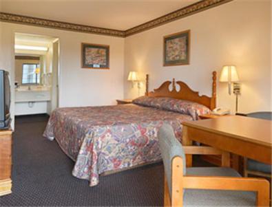 King Room - Non-Smoking