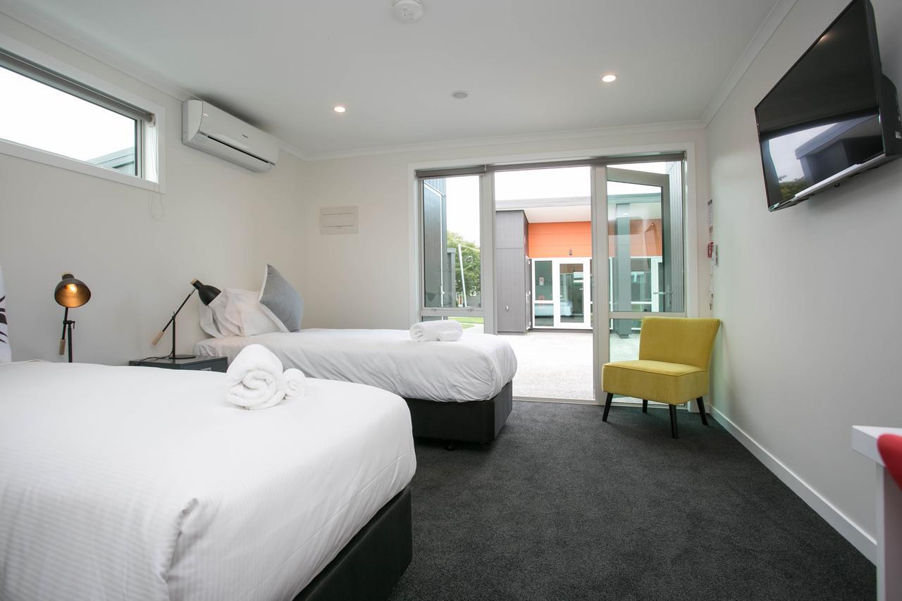 Mixed Dormitory Room