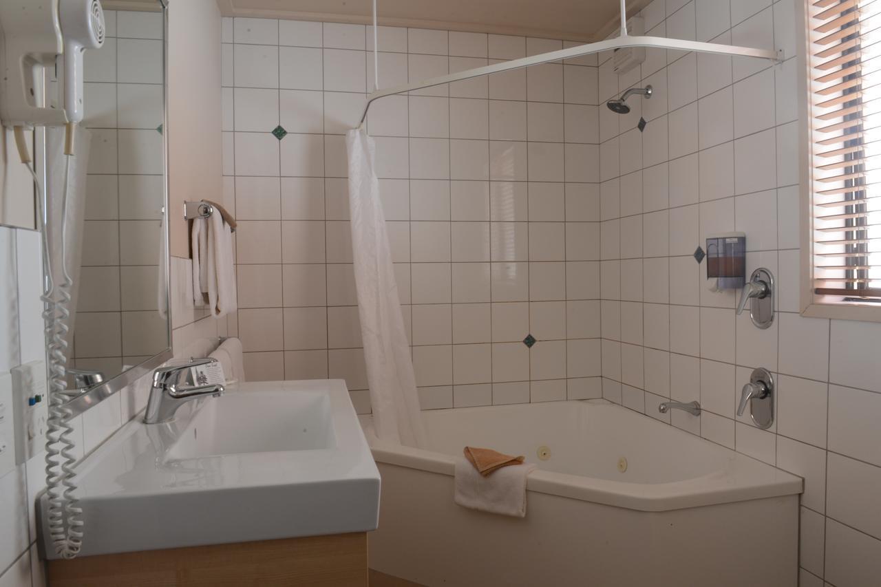 Suite with Spa Bath