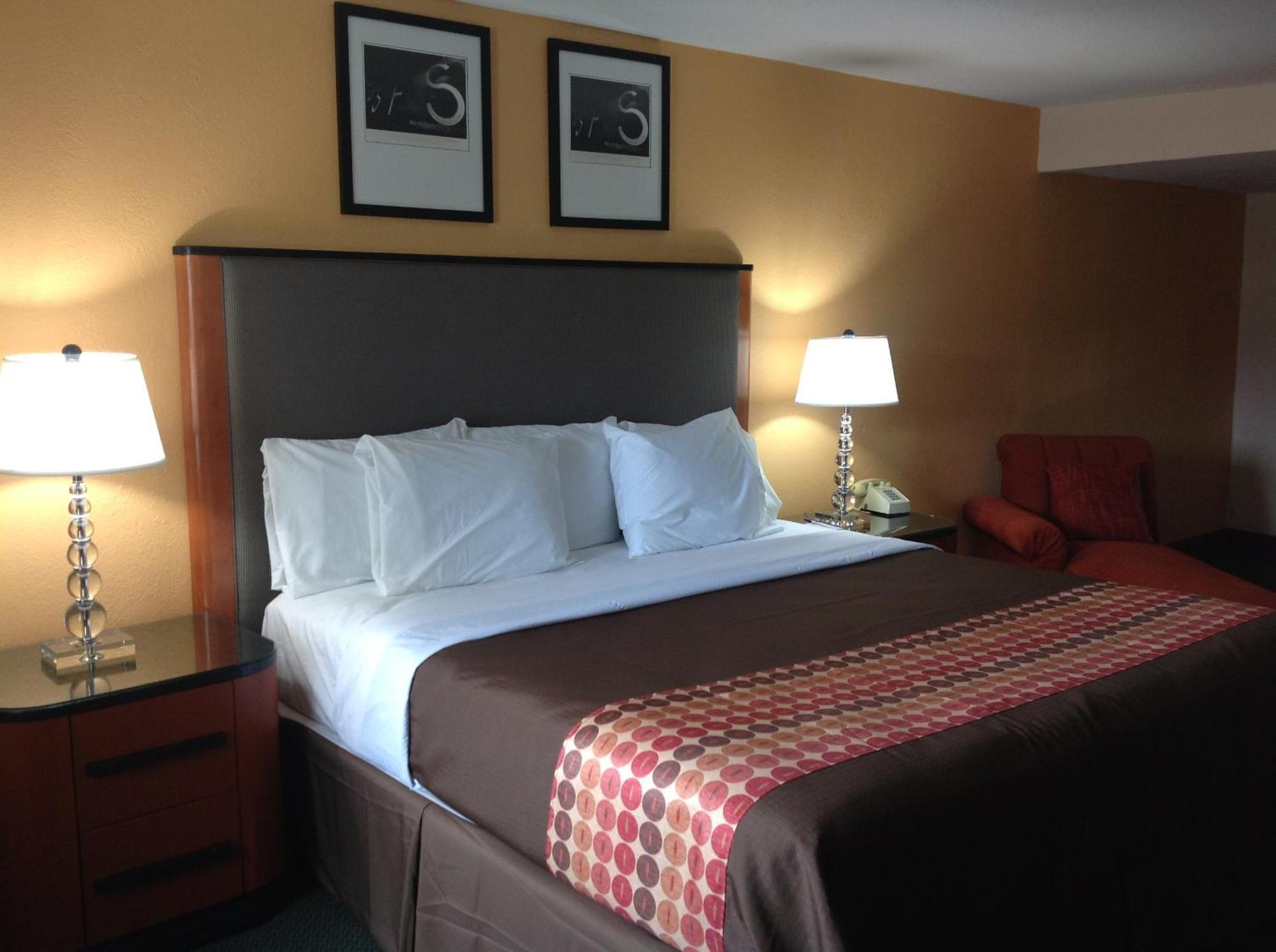 Standard King Room