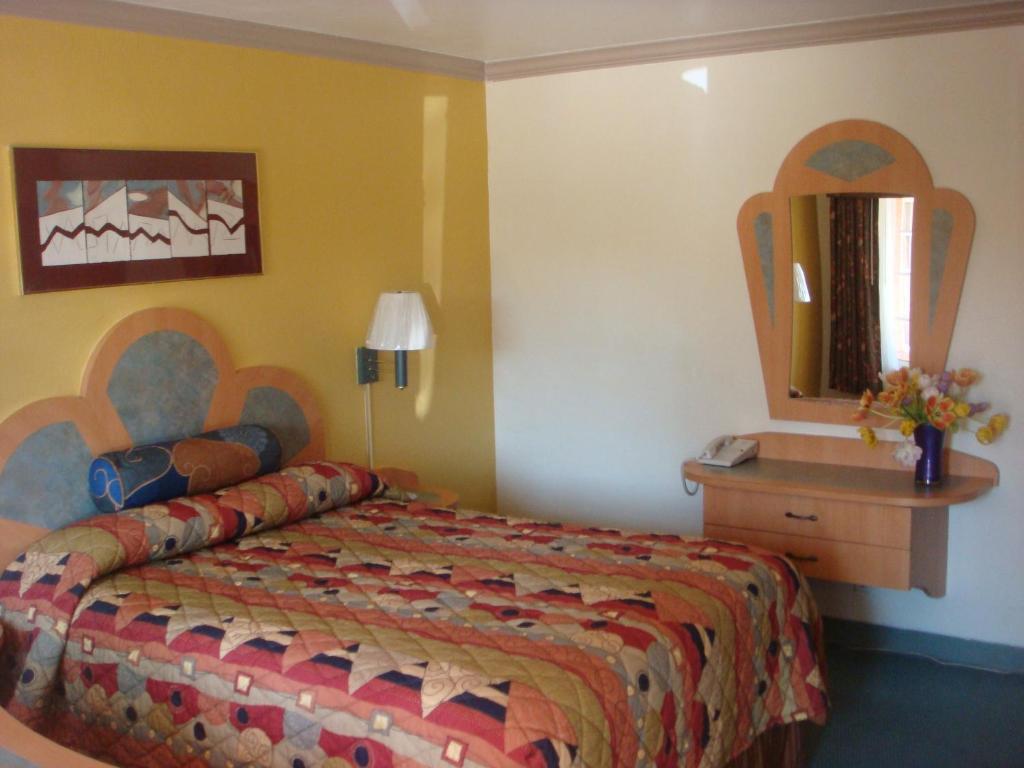 Queen Room