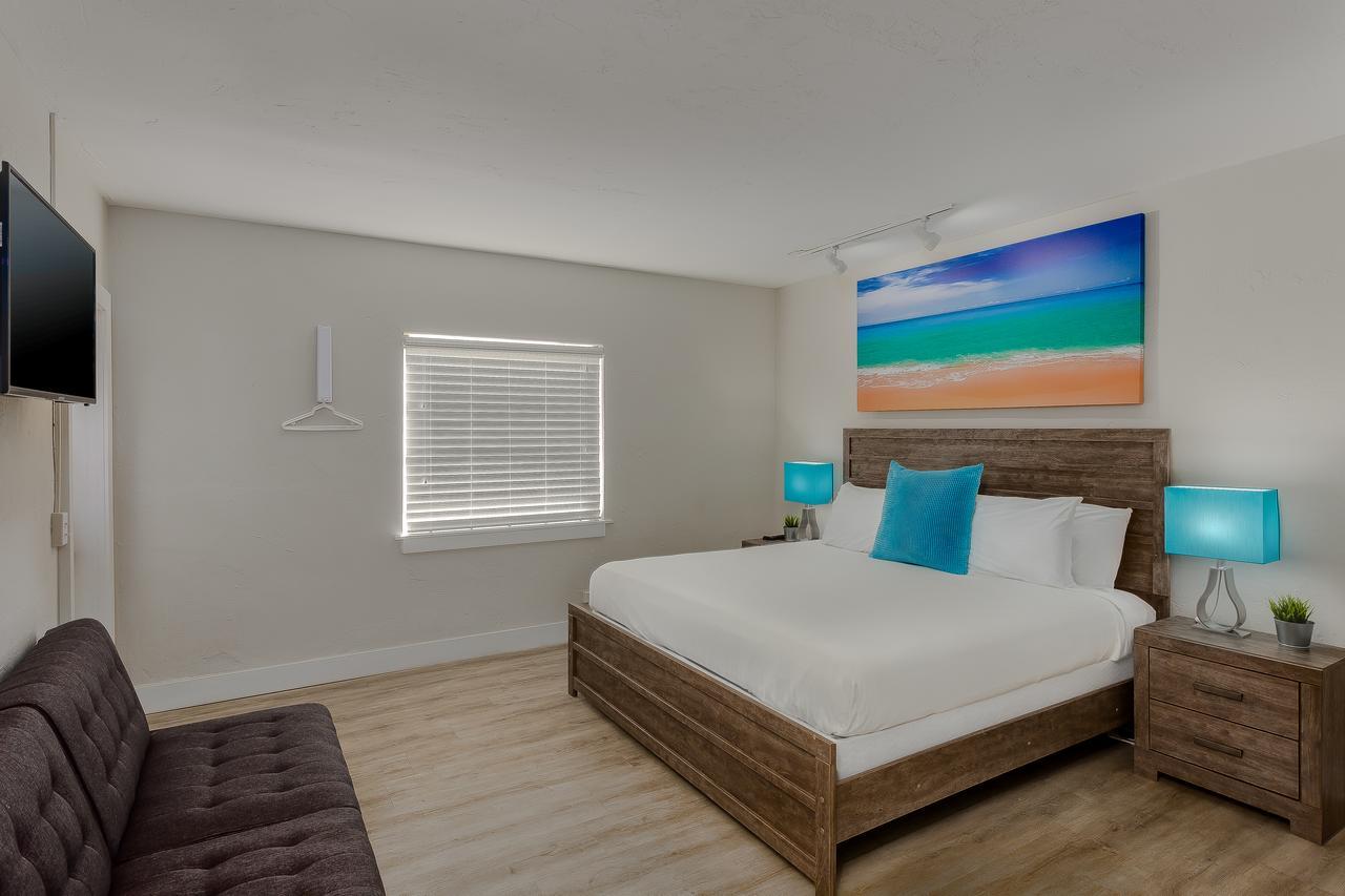 Superior King Suite