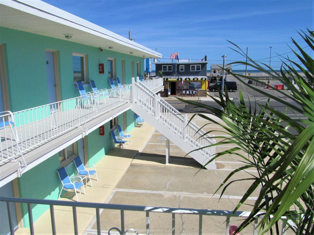 Queen Room with Sea View