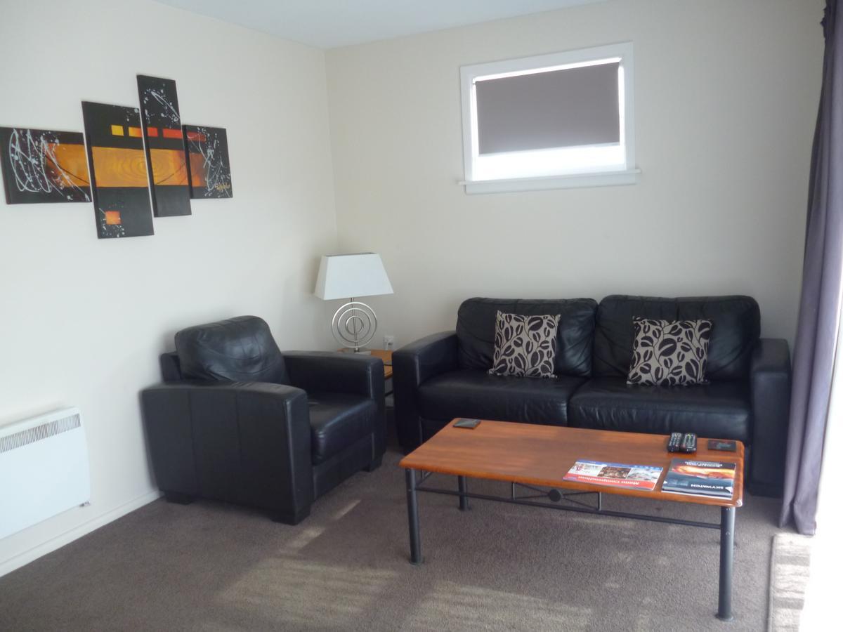 One-Bedroom Suite,646680447:JPEG