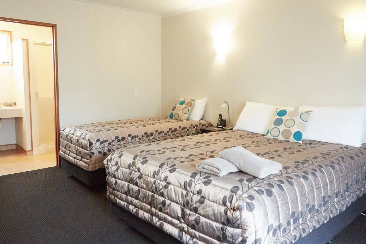 Studio,661286265:JPEG