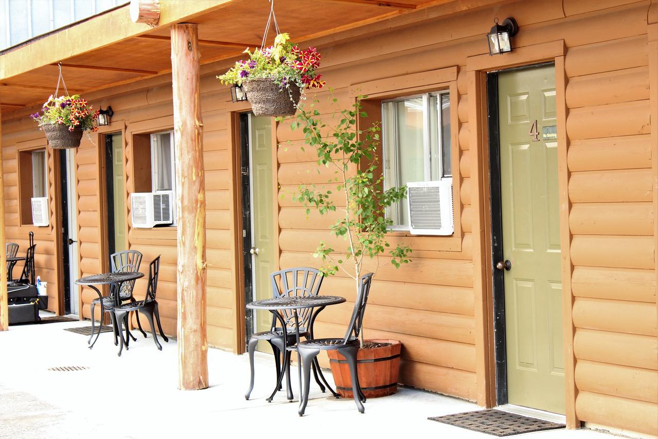 Cottage,662087214:JPEG