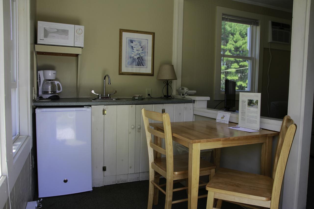 Economy Cottage