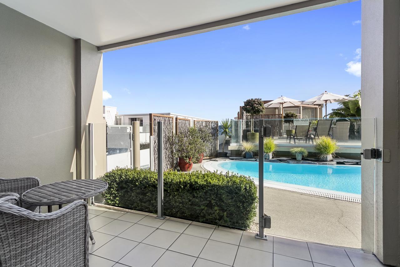 One-Bedroom Apartment Pool View,665464395:JPEG