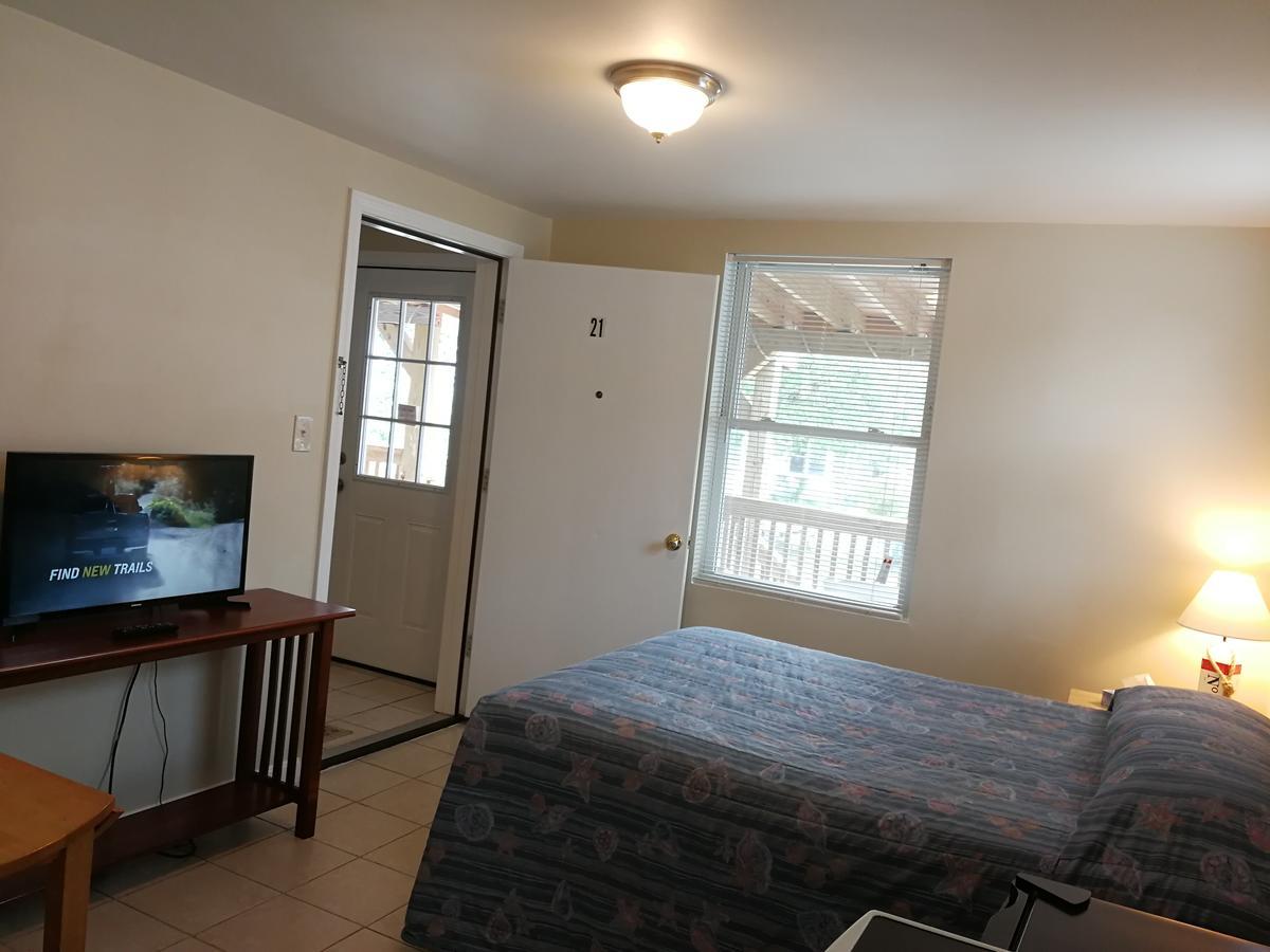 Deluxe Double Studio,666532911:JPEG