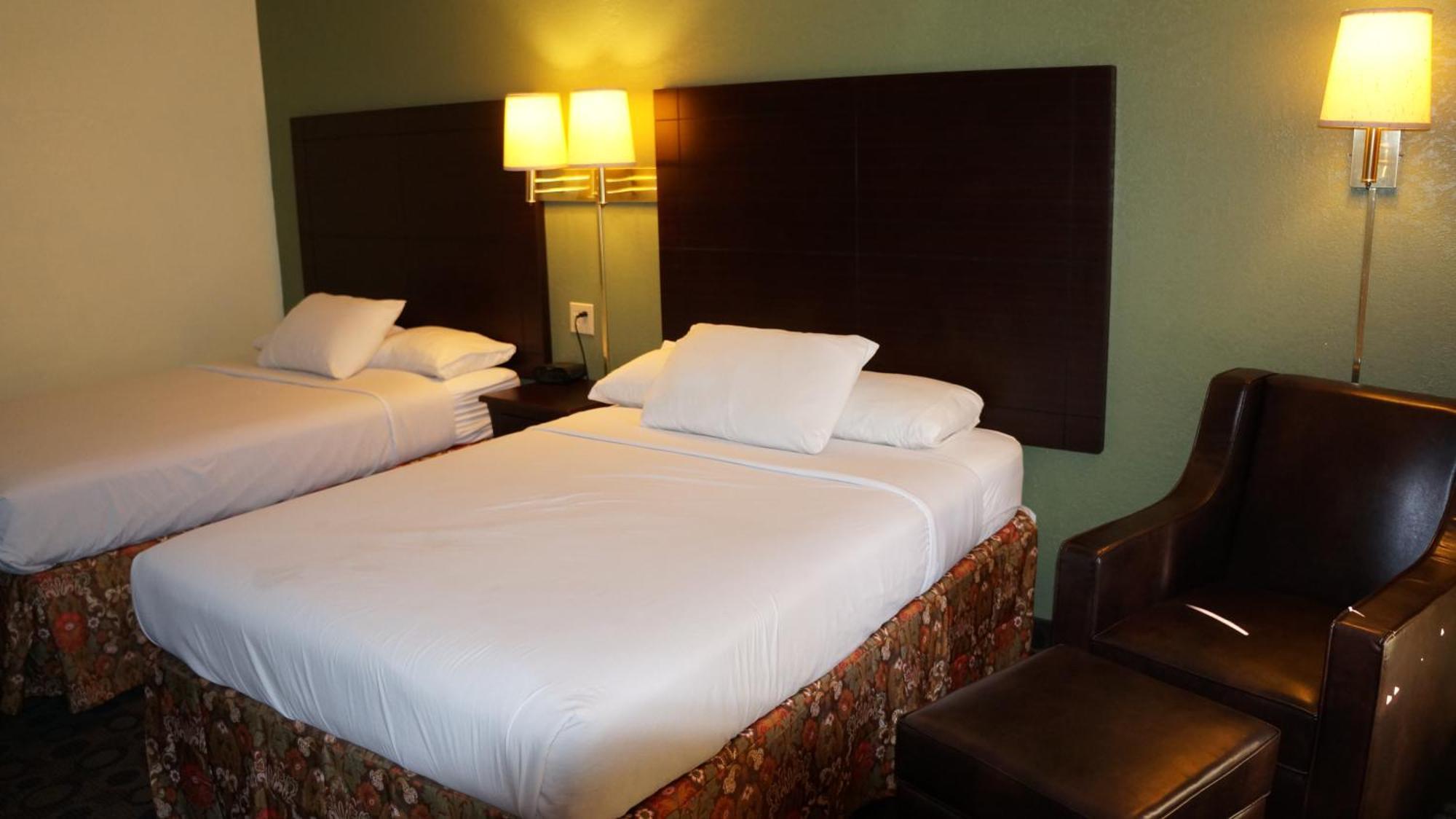 Double Room with Two Double Beds - Non-Smoking