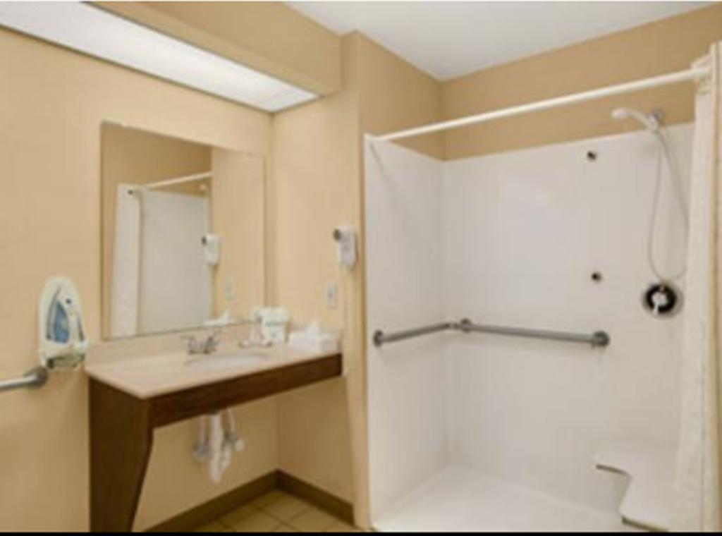 Double Room - Disability Access/Non-Smoking