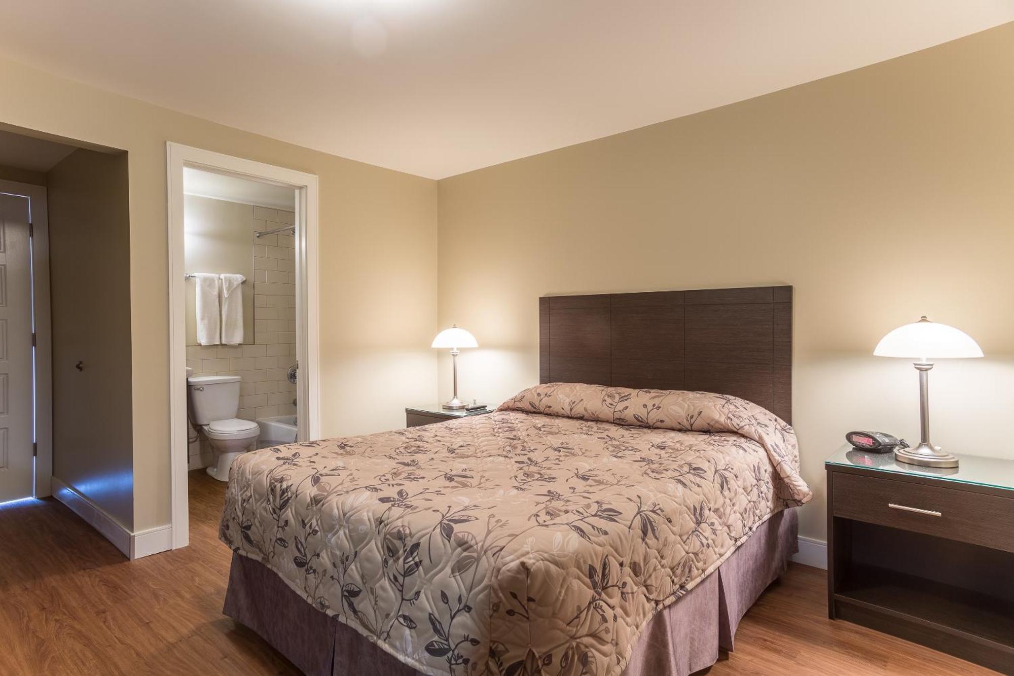 One-Bedroom Apartment - Non-Smoking