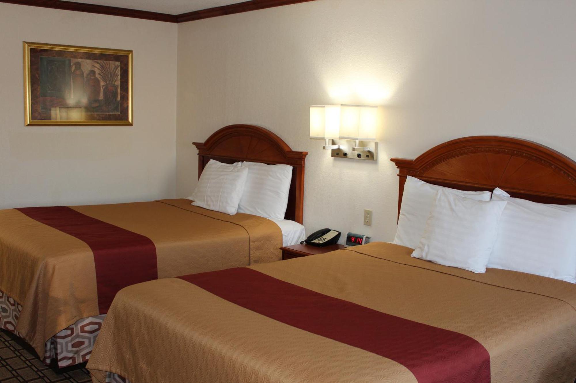 Queen Room with Two Queen Beds - Non-Smoking