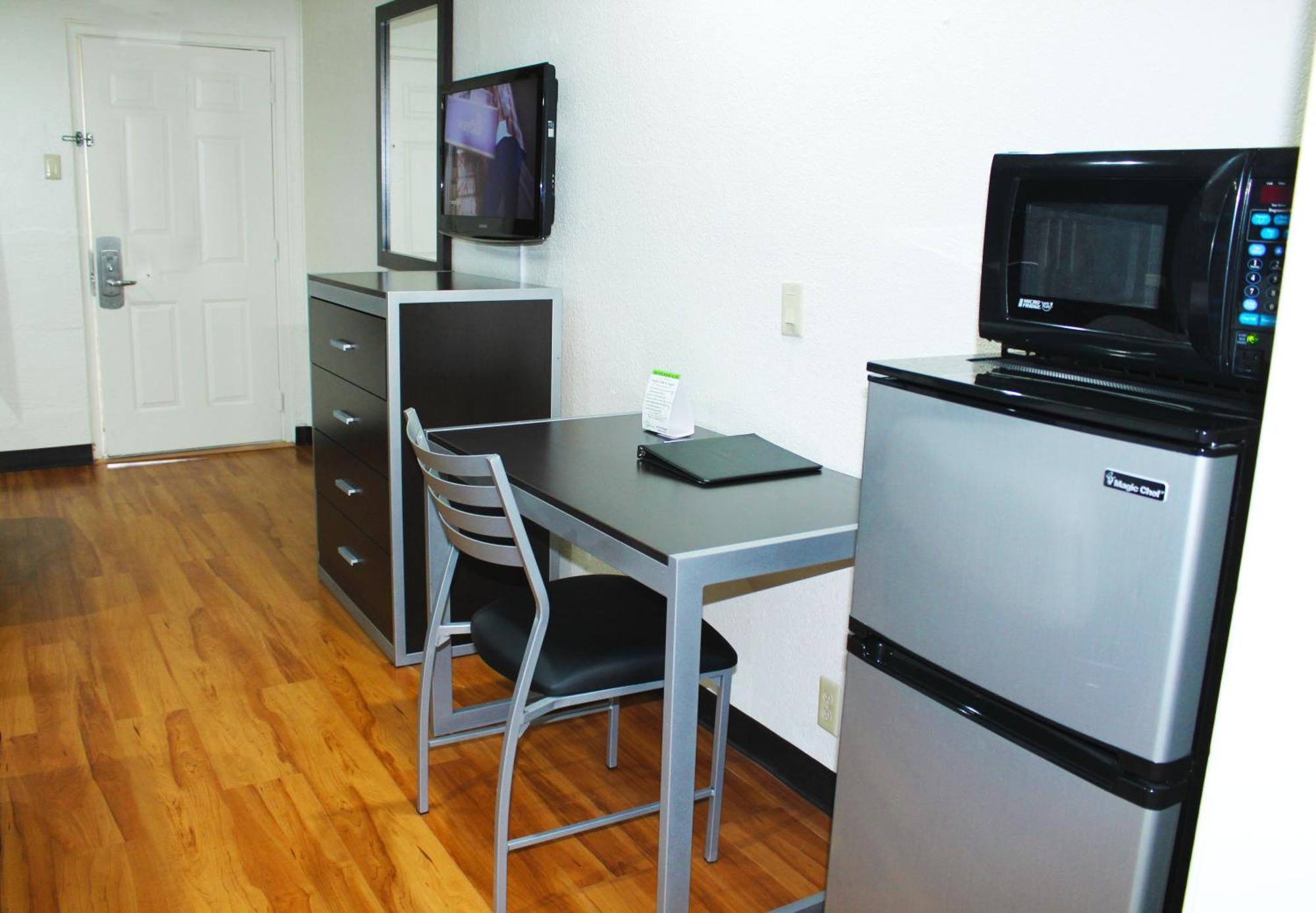Double Room with Two Double Beds - Non-Smoking