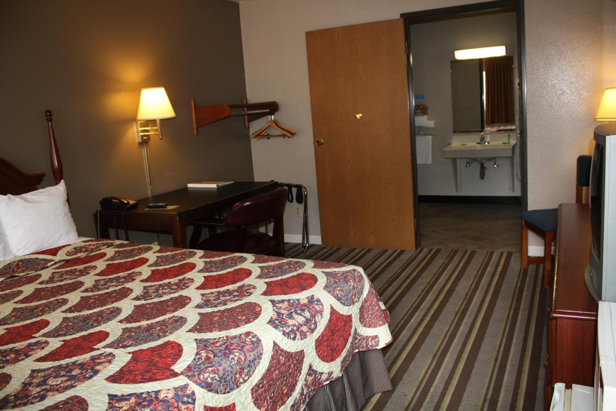 King Room - Disability Access/Non-Smoking