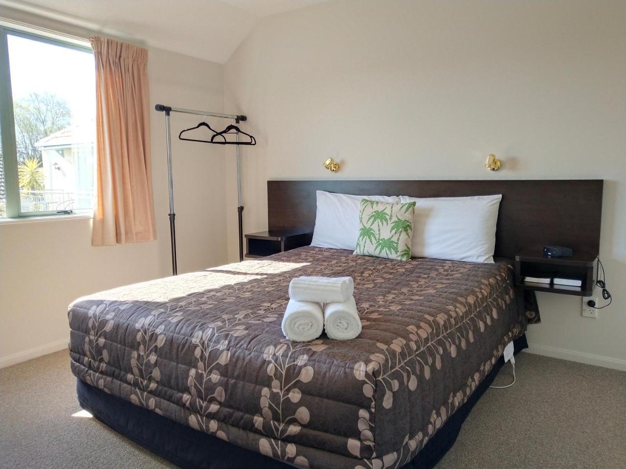 One-Bedroom Apartment,723979030:JPEG
