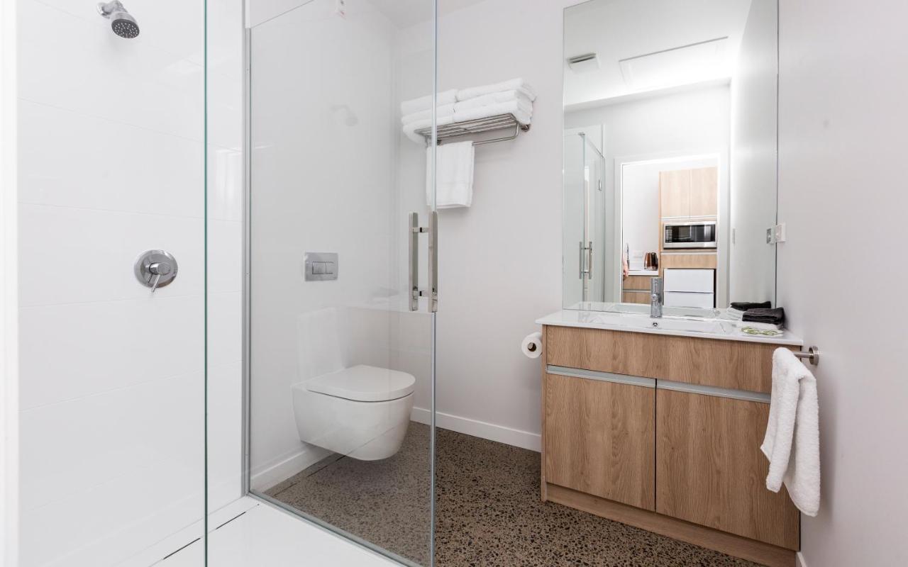 Deluxe Double Studio,725992909:JPEG