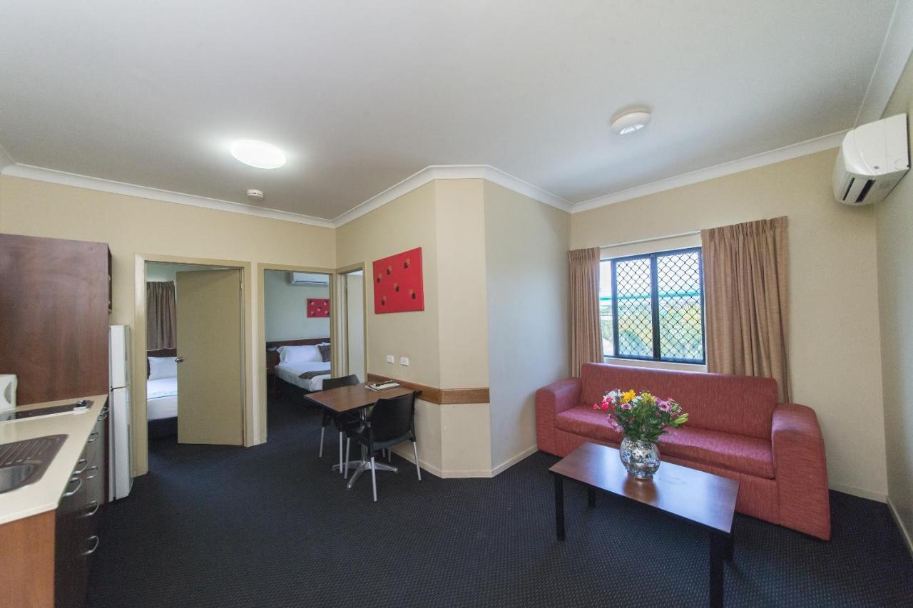 Two-Bedroom Apartment,749883242:JPEG