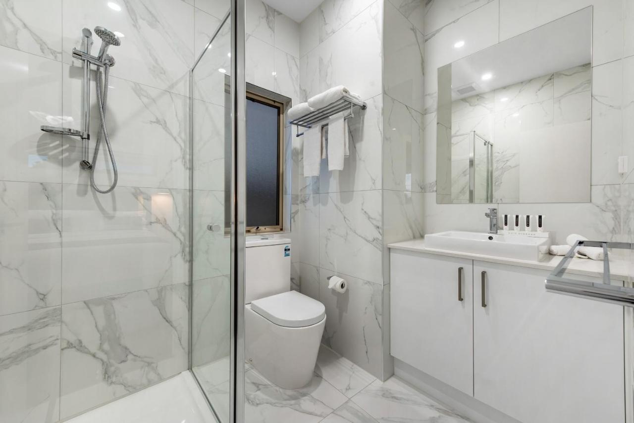 Studio,759470600:JPEG