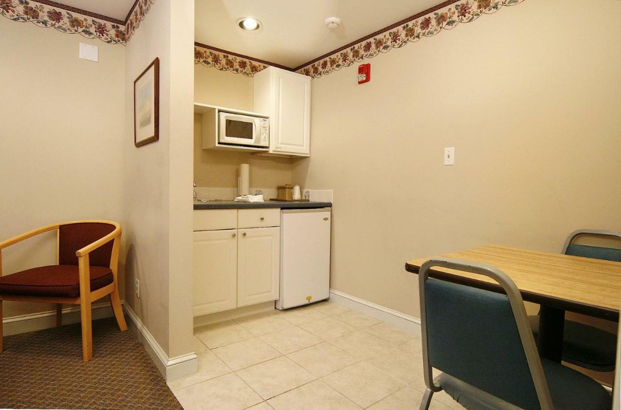 Deluxe Queen Room,846601961:JPEG