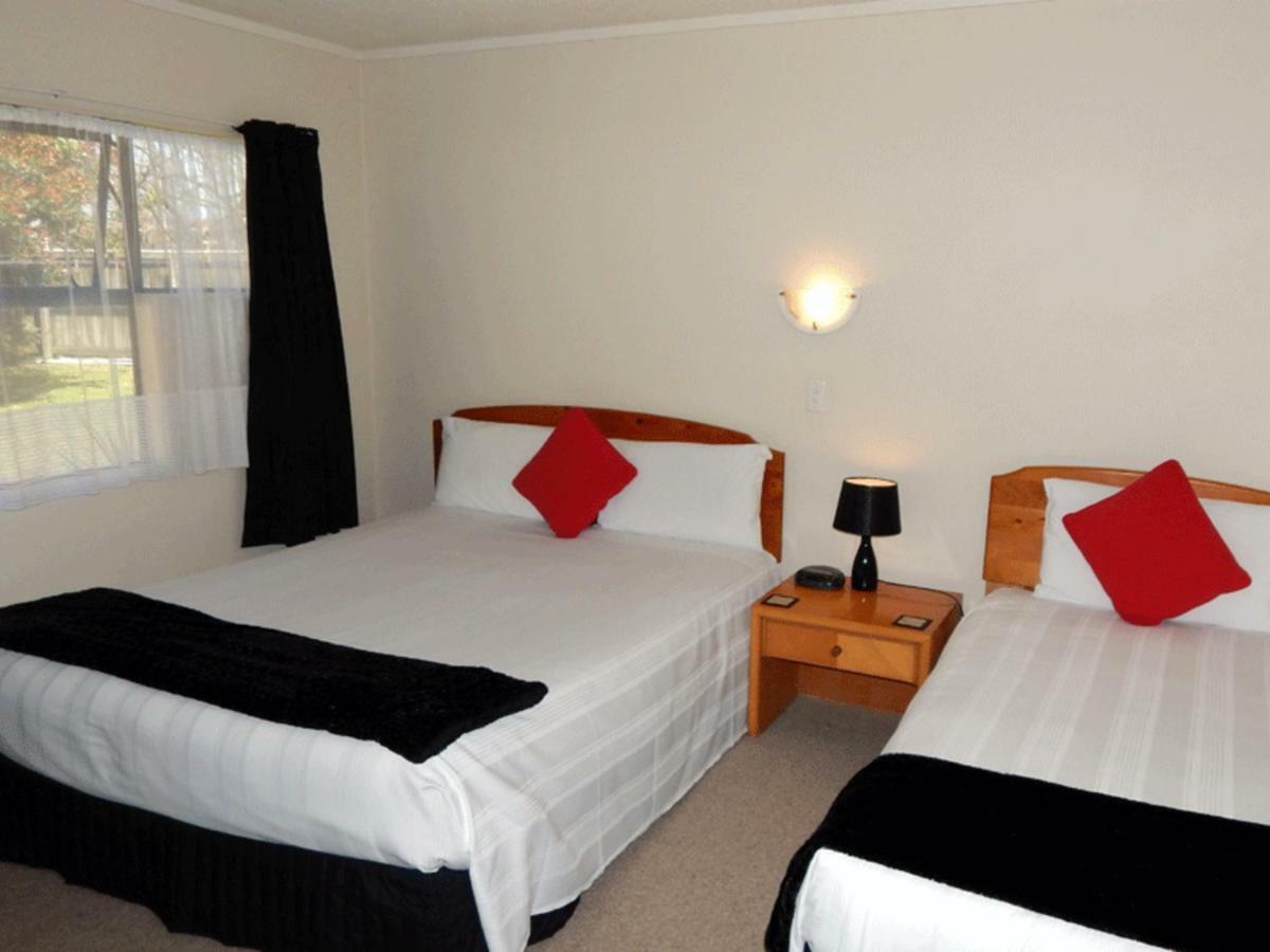 One-Bedroom Suite (Sleeps 5)