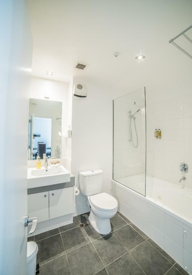 One-Bedroom Apartment,910092748:JPEG