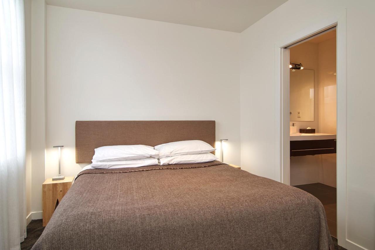 One-Bedroom Suite,925868869:JPEG