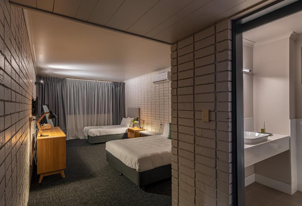 Double or Twin Room,946955224:JPEG