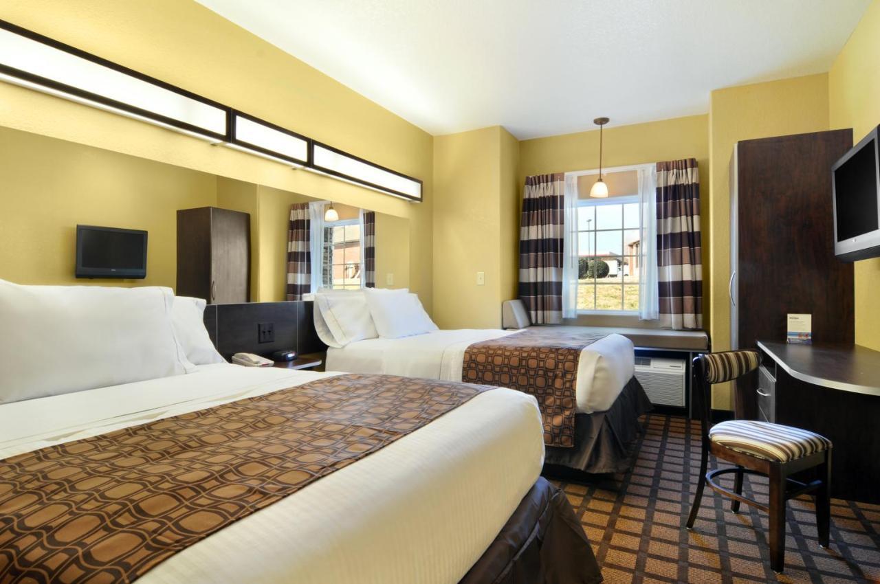 Queen Room with Two Queen Beds - Non-Smoking