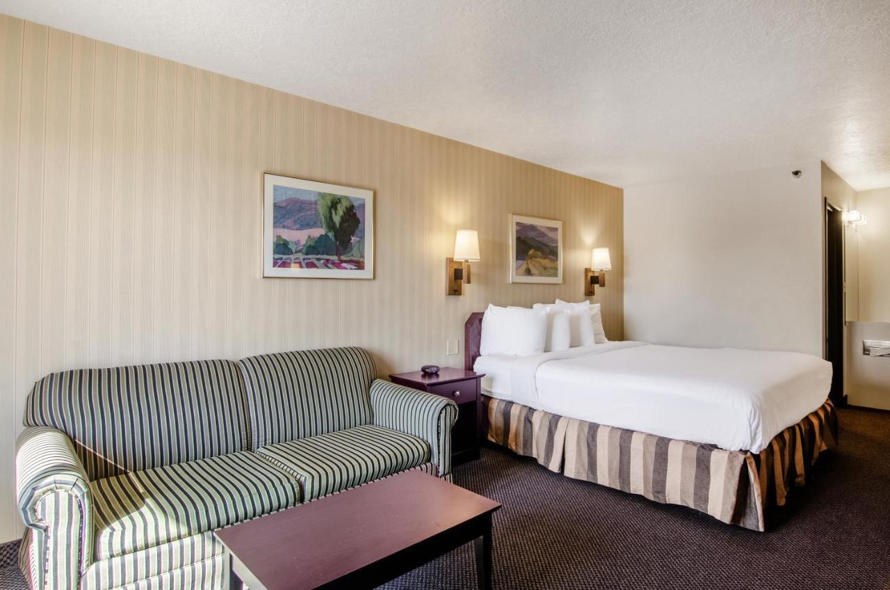King Room - Non-Smoking