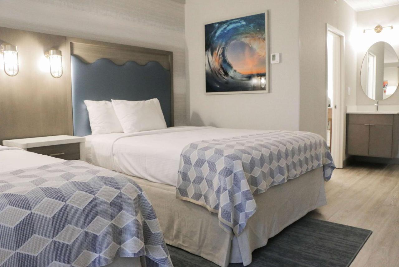 Queen Room with Two Queen Beds - Non-Smoking